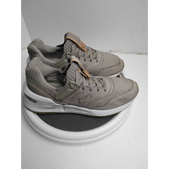 New Balance WS997ALB Womens Sneakers Gray Size 5.5 Athletic Low Top Comfort Shoe - Picture 6 of 7
